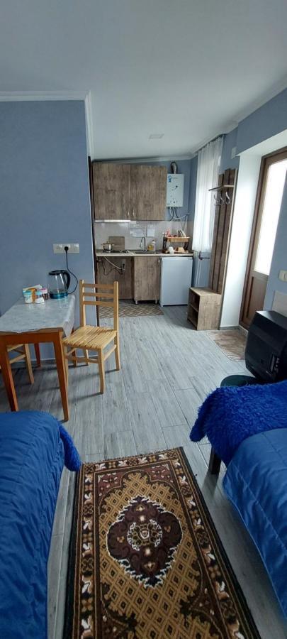 Guest House Lela Rezo Казбеги Екстериор снимка